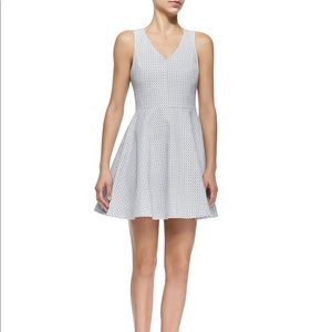 Joie Norton Mini Dress! Navy and porcelain. XS